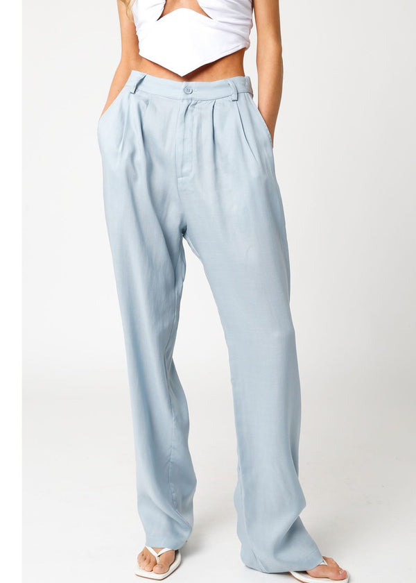Ivy Pleated Trousers | Light Blue