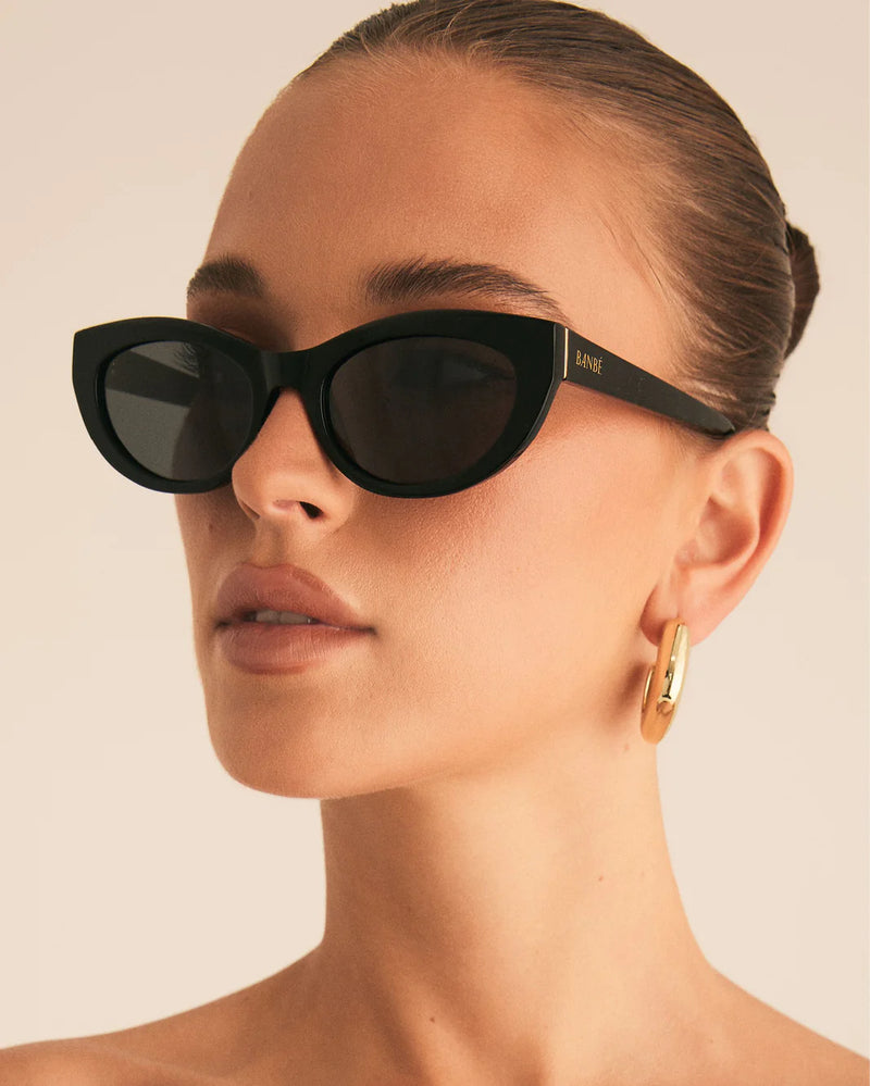 Banbe | The Estella Sunglasses | Black
