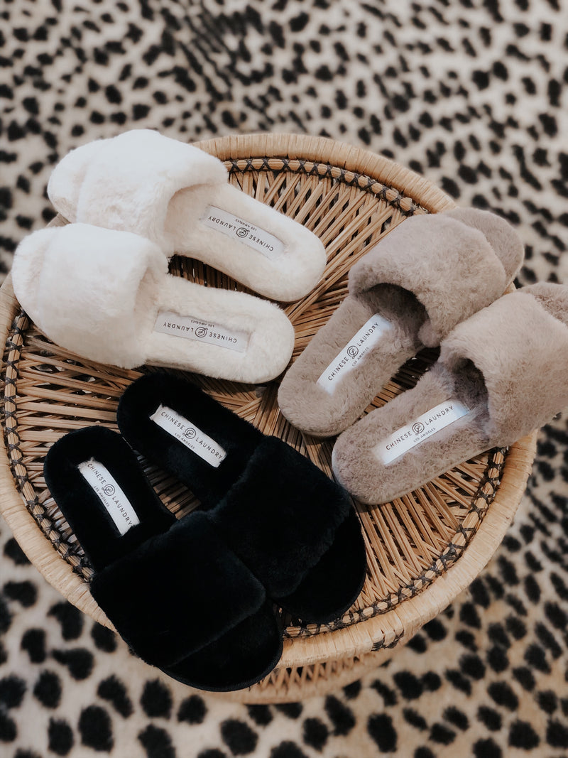 Chinese Laundry | Rally Faux Fur Slides