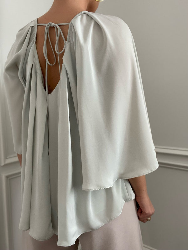 Lisa Grey Dolman Sleeve Top | FINAL SALE