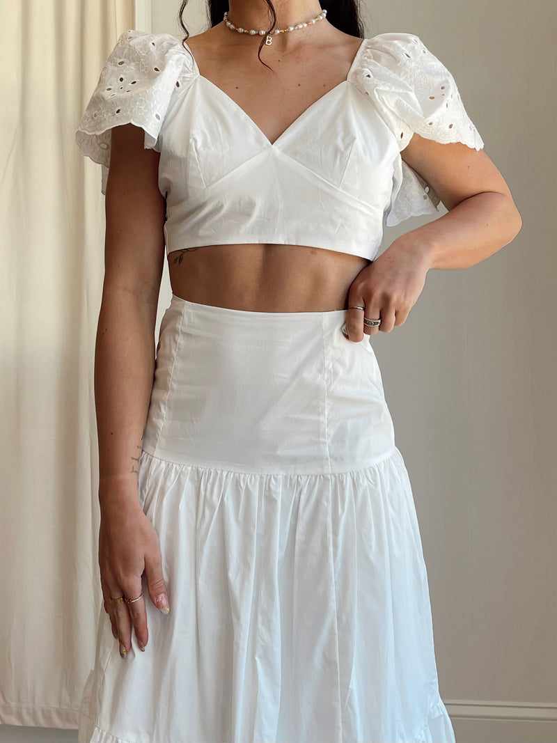 En Saison Byblos Tiered Midi Skirt | White FINAL SALE