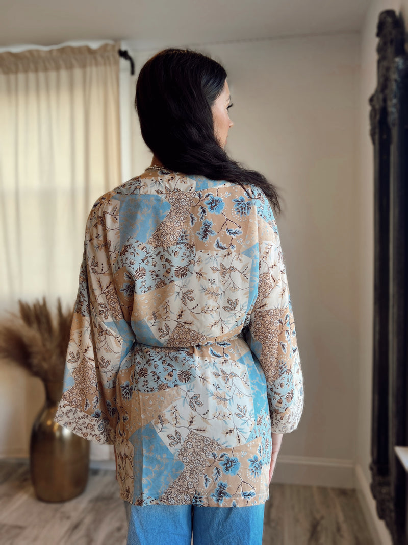 Farrah Western Floral Kimono | Baby Blue